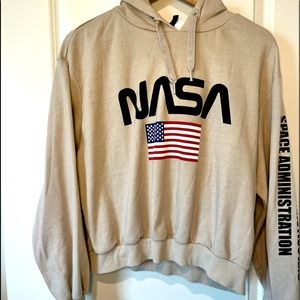 Beige H&M NASA hoodie
